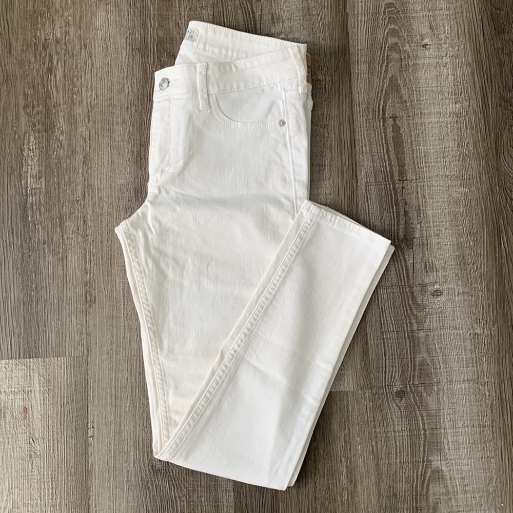 Abercrombie & Fitch White Jean Jeggings!